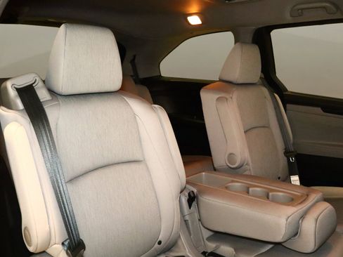 Used 2019 Honda Odyssey EX image 20