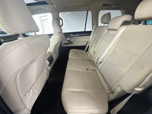 Used 2023 Lexus GX 460 Premium w/ Premium Package AWD/4WD image 41
