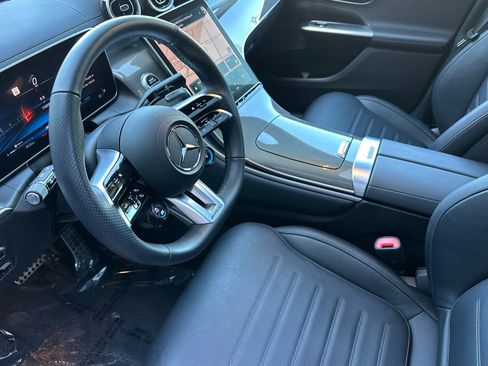 Used 2024 Mercedes-Benz GLC 43 AMG 4MATIC image 9