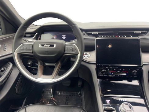 Used 2024 Jeep Grand Cherokee L Limited w/ Luxury Tech Group II image 58