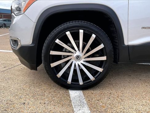 Used 2018 GMC Acadia SLE FWD image 8