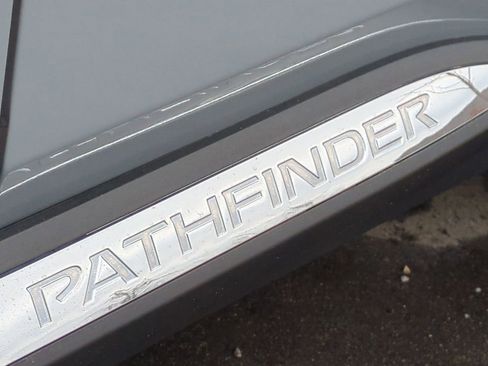 Used 2022 Nissan Pathfinder Platinum w/ Cargo Package image 12