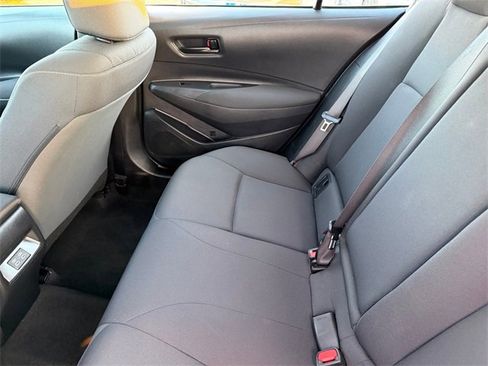 Used 2023 Toyota Corolla LE image 29