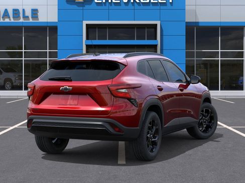 New 2026 Chevrolet Trax LT w/ Driver Confidence Package FWD image 4
