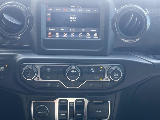 Used 2022 Jeep Wrangler Unlimited Sport AWD/4WD image 14