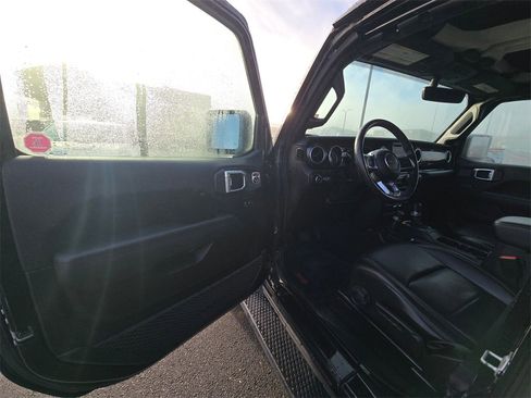 Used 2021 Jeep Wrangler Unlimited Sahara image 15