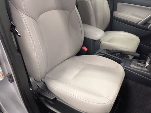 Used 2017 Subaru Forester 2.5i Limited image 24