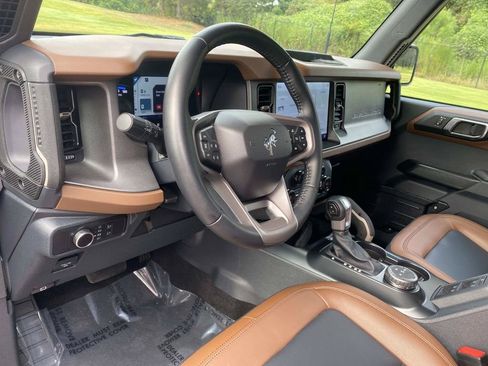 Used 2024 Ford Bronco Outer Banks AWD/4WD image 20