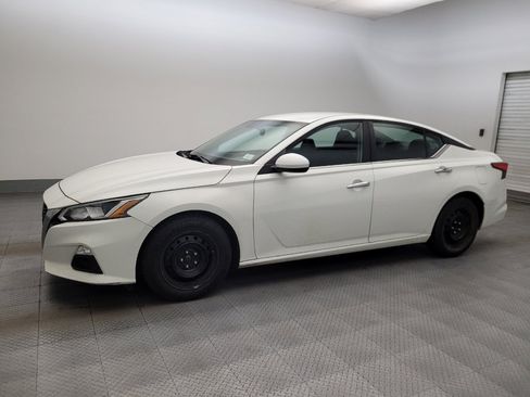 Used 2019 Nissan Altima 2.5 S FWD image 2