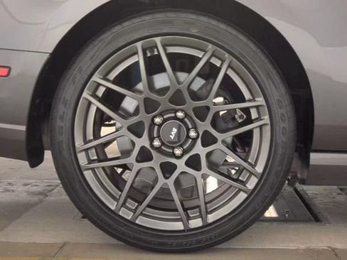 Used 2014 Ford Mustang Shelby GT500 w/ Equipment Group 821A RWD image 11
