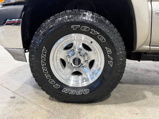 Used 2002 GMC Sierra 2500 SLE AWD/4WD image 13