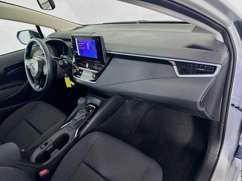Used 2026 Toyota Corolla LE image 28