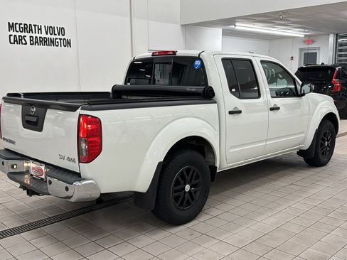 Used 2019 Nissan Frontier SV w/ Value Truck Package image 5