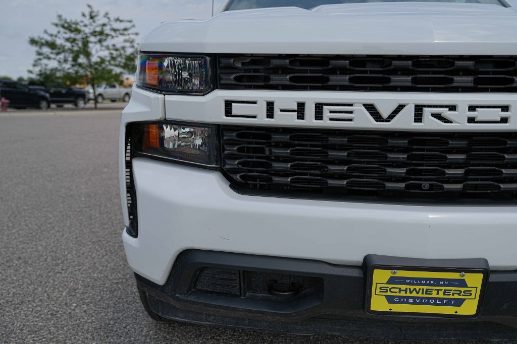 Used 2020 Chevrolet Silverado 1500 Custom w/ Trailering Package AWD/4WD image 4