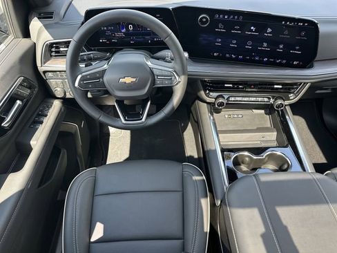 New 2026 Chevrolet Suburban Premier w/ Sun And Tow Package AWD/4WD image 47