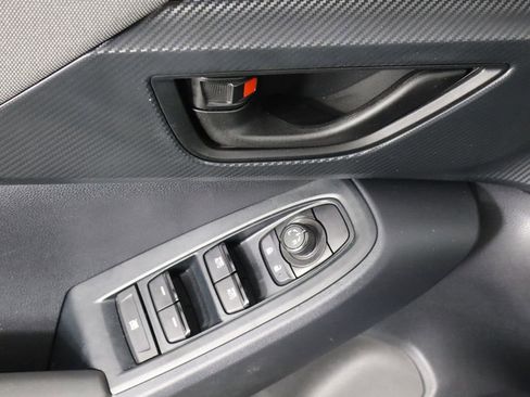 Used 2024 Subaru Crosstrek 2.0i Premium image 22