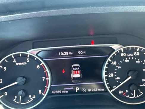 Certified 2025 Nissan Rogue SV FWD image 45