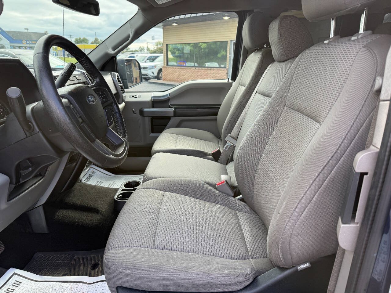 Used 2015 Ford F150 XLT w/ Equipment Group 302A Luxury AWD/4WD image 15