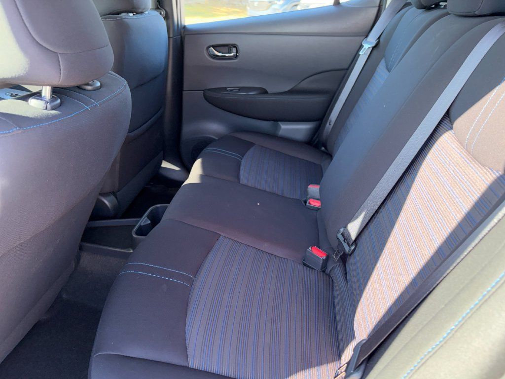 Used 2025 Nissan Leaf S FWD image 26