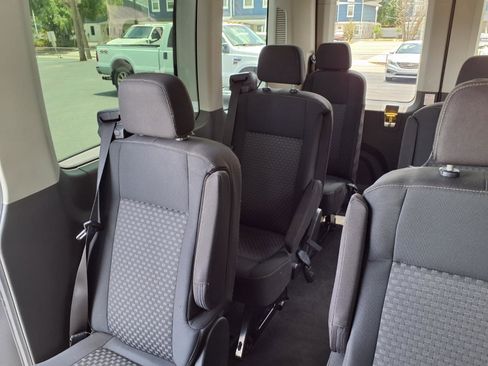 Used 2022 Ford Transit 350 XLT RWD image 17