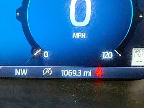 Used 2025 Ford F150 Lariat AWD/4WD image 15