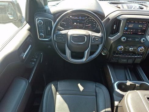 Used 2020 GMC Sierra 1500 Denali w/ Denali Ultimate Package AWD/4WD image 11