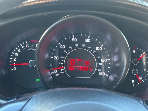 Used 2019 Kia Soul + FWD image 29