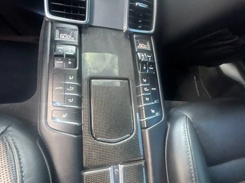 Used 2015 Porsche Panamera AWD/4WD image 47