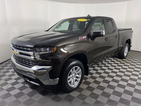 Used 2019 Chevrolet Silverado 1500 LT w/ All-Star Edition image 9