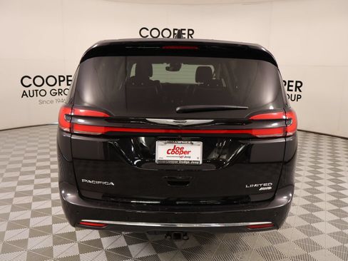 Used 2024 Chrysler Pacifica Limited w/ Uconnect Theater Family Group AWD/4WD image 24
