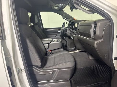 Used 2023 Chevrolet Silverado 1500 LT image 4