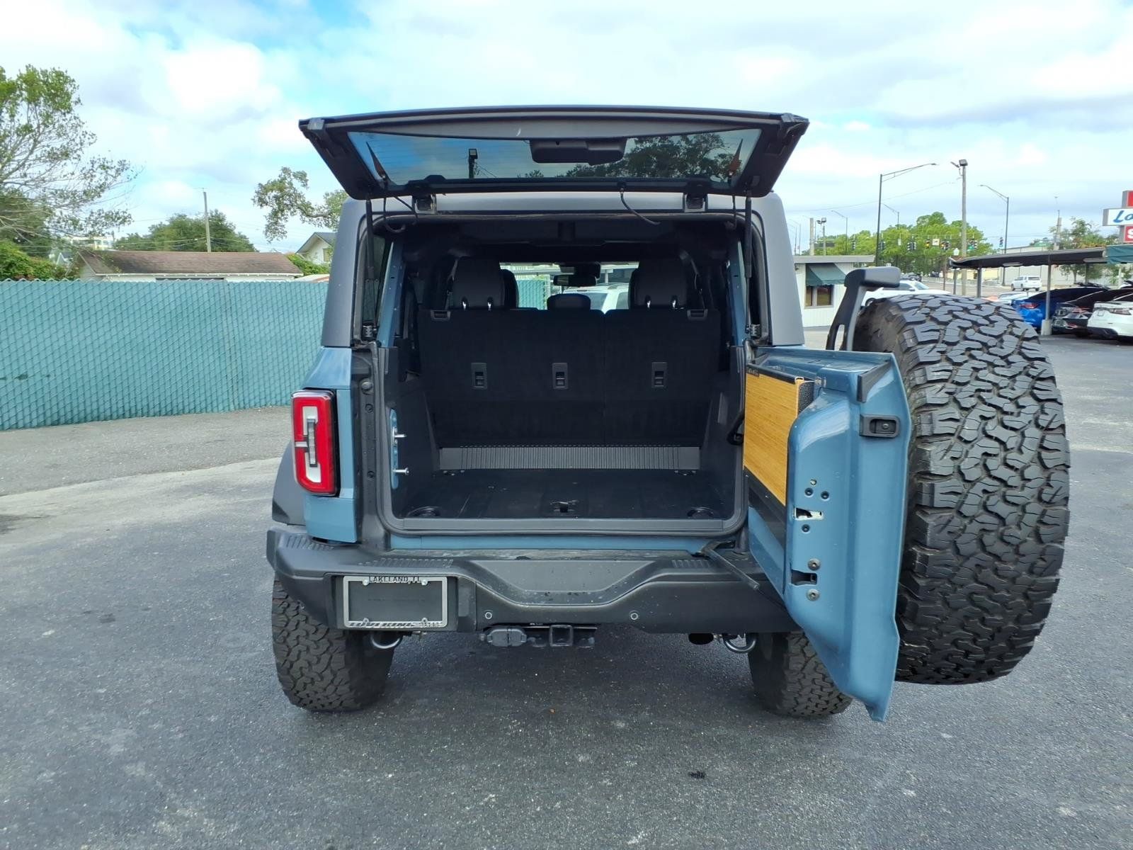 Used 2022 Ford Bronco Badlands w/ Sasquatch Package AWD/4WD image 18