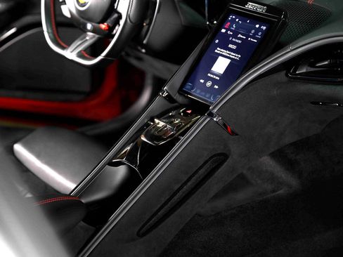 Used 2021 Ferrari Roma image 45