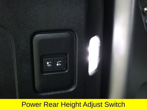 Used 2023 Land Rover Defender 90 V8 image 37