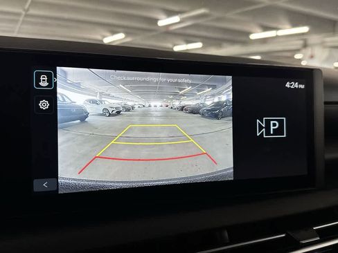 Used 2025 Hyundai Santa Cruz SE FWD image 17