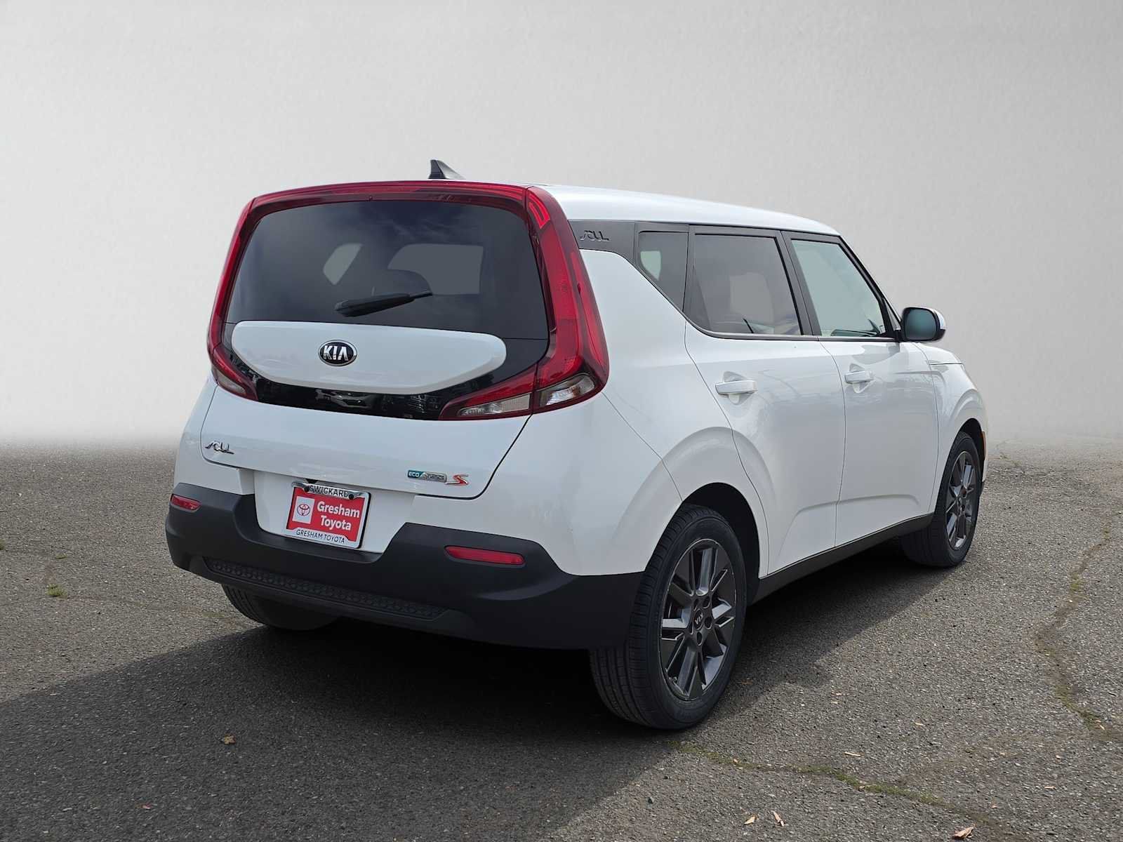 Used 2021 Kia Soul S FWD image 3