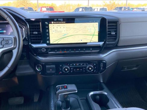 Used 2024 Chevrolet Silverado 1500 LTZ image 7