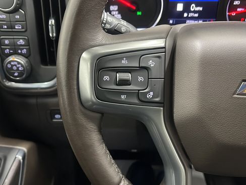 Used 2022 Chevrolet Silverado 1500 LTZ w/ LTZ Premium Package AWD/4WD image 6