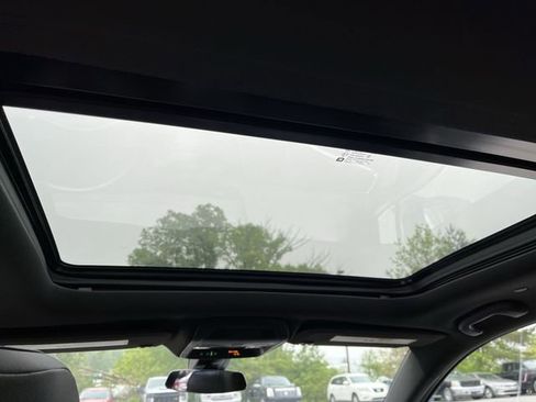 Used 2021 Cadillac XT5 Premium Luxury AWD/4WD image 17