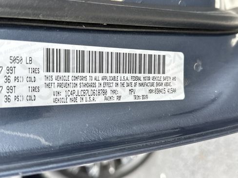 Used 2020 Jeep Cherokee Latitude image 28