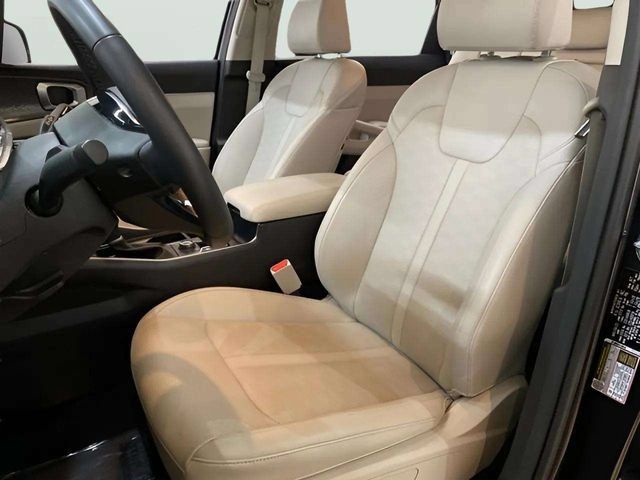Used 2025 Kia Sorento S AWD/4WD image 44