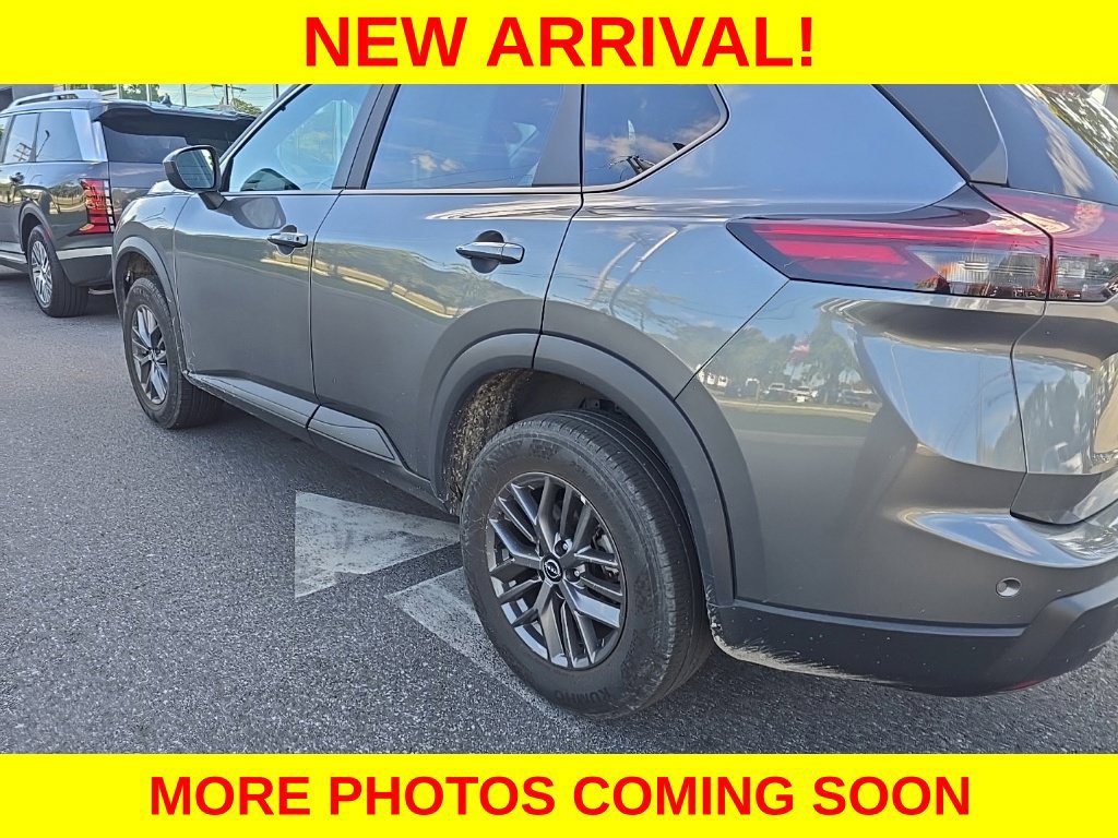 Used 2026 Nissan Rogue SV AWD/4WD image 12