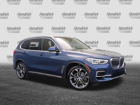 Used 2022 BMW X5 sDrive40i w/ Executive Package RWD image 2