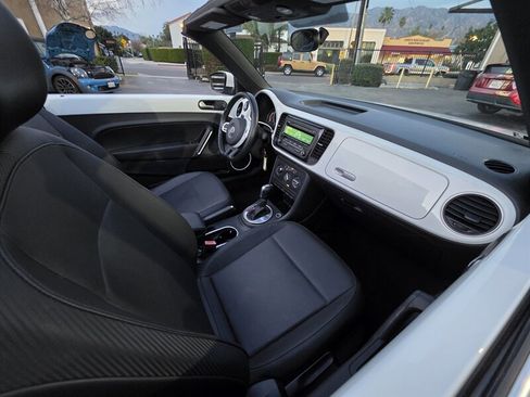 Used 2015 Volkswagen Beetle 1.8T image 18