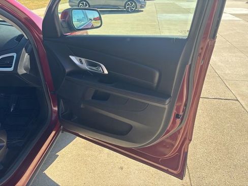 Used 2016 GMC Terrain SLE image 19