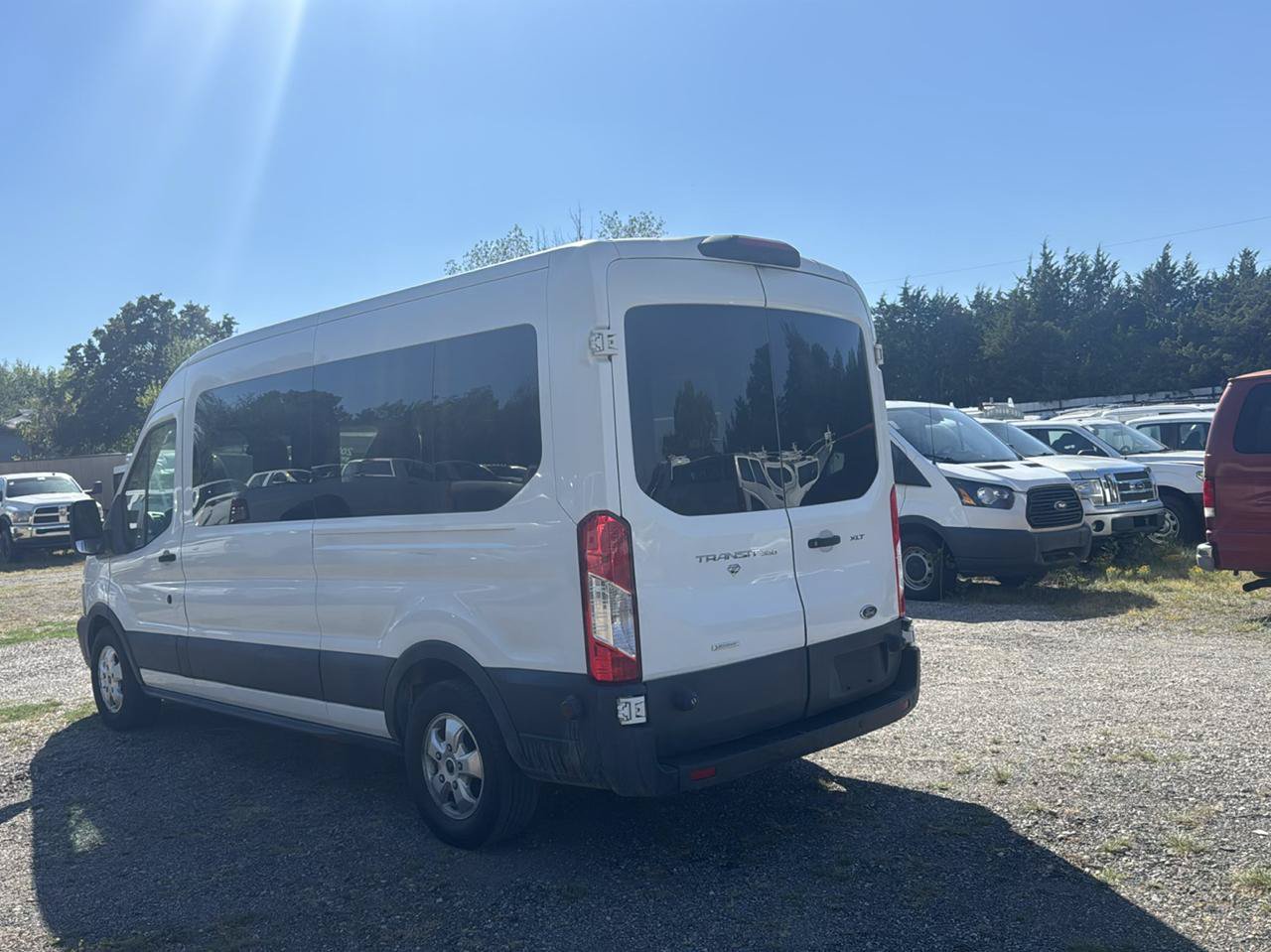 Used 2018 Ford Transit 350 XLT RWD image 7