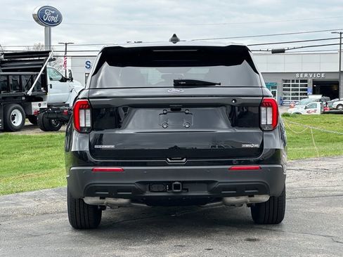 New 2025 Ford Explorer 4WD Police Interceptor image 5
