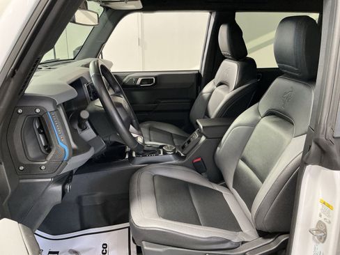 Used 2024 Ford Bronco Black Diamond image 21