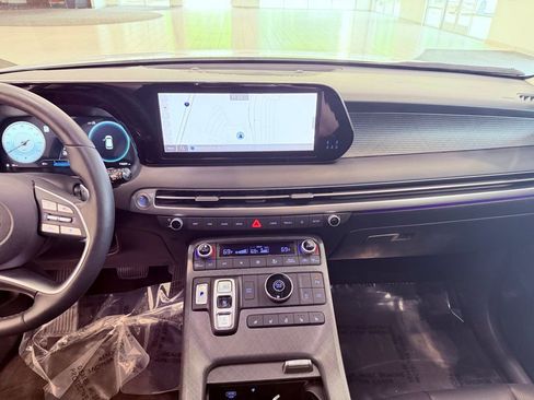 Used 2024 Hyundai Palisade Limited FWD image 29