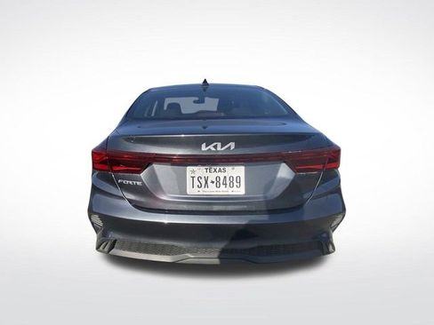 Certified 2024 Kia Forte LXS image 8